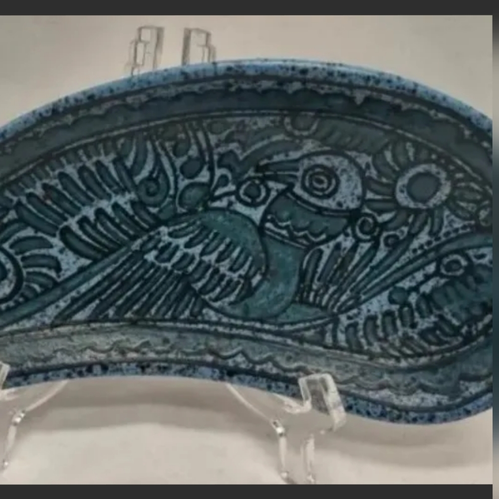 Felix Tissot  Signed Taxco Folk Art Pottery Fantasia Blue Veggie Dish EUC